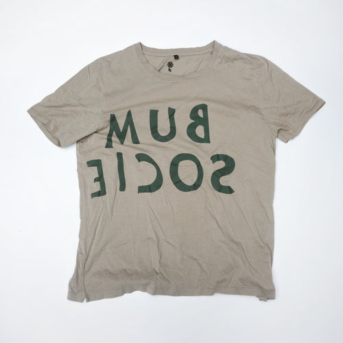 T-shirt in Mud Bum Society reversed logo front view color:mud
