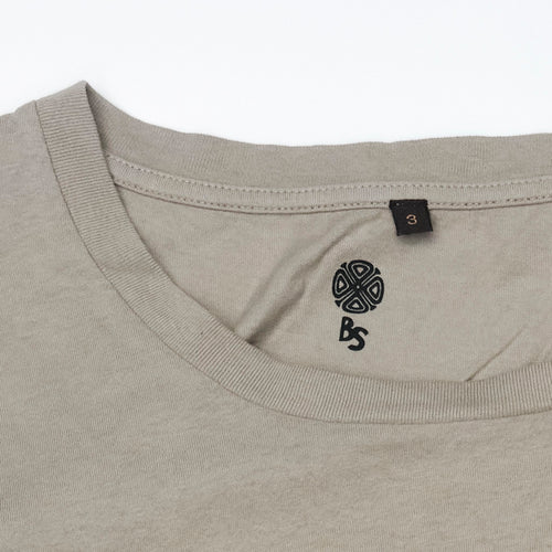 Bum Society neck print with four-leaf clover color:mud