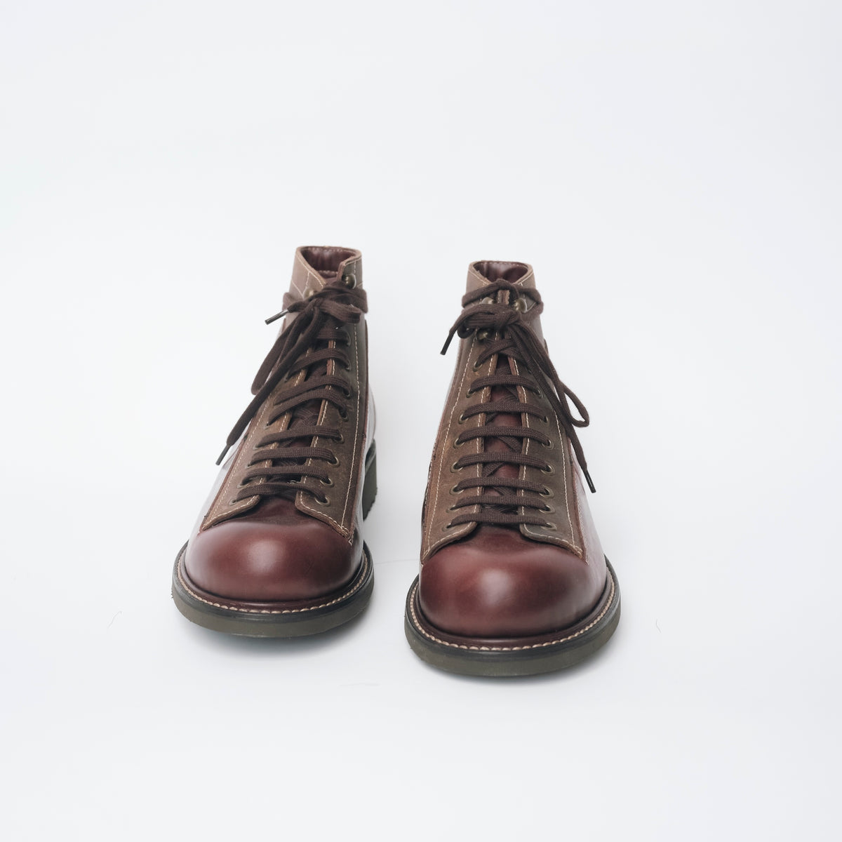 Bum Society Diva boot Dandy Brown front view color:dandy brown