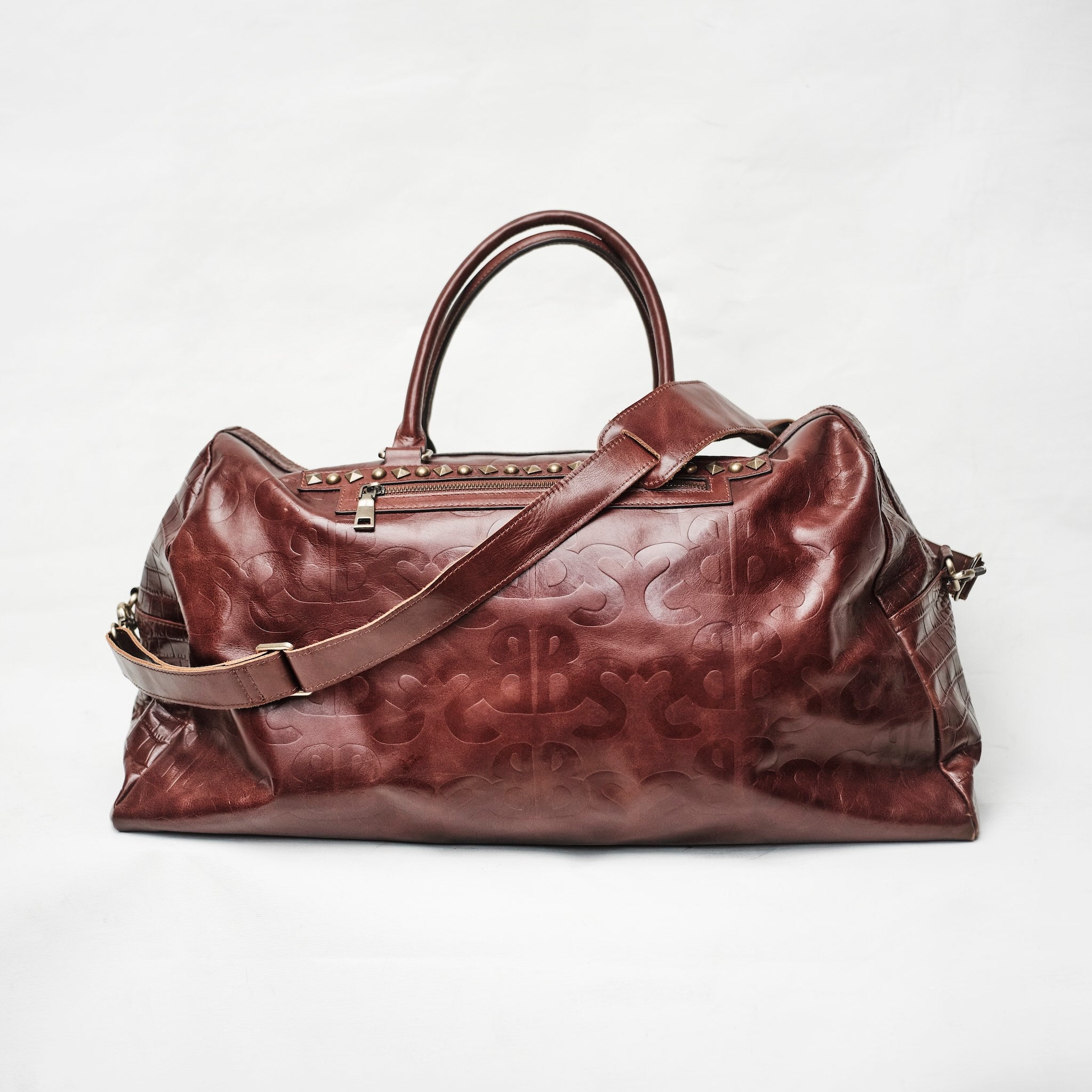Bum Society leather duffle bag Lucky Brown front view color:lucky brown
