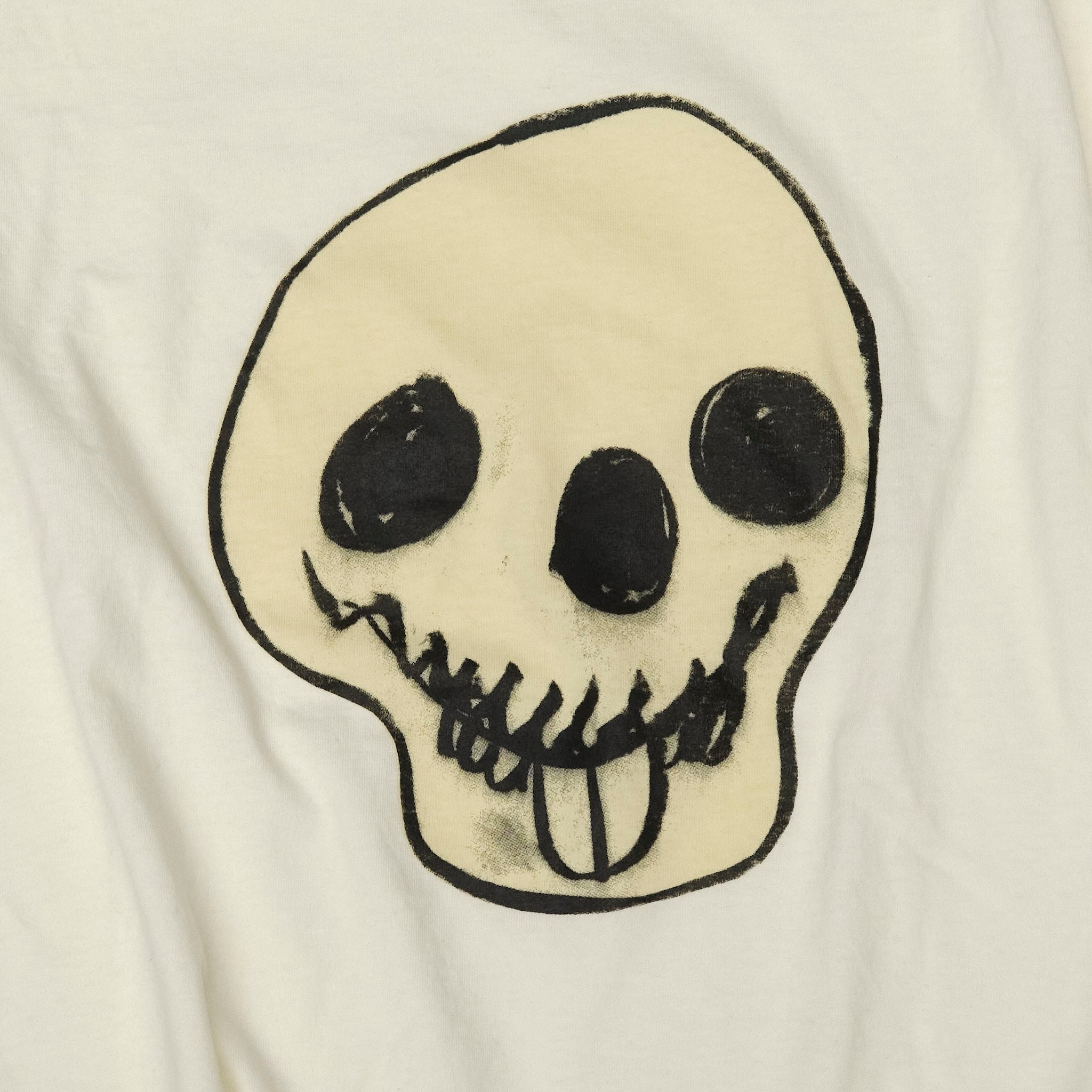 Close up original Jesper Waldersten artwork Happy Dead on Bum Society t-shirt color snow color:snow