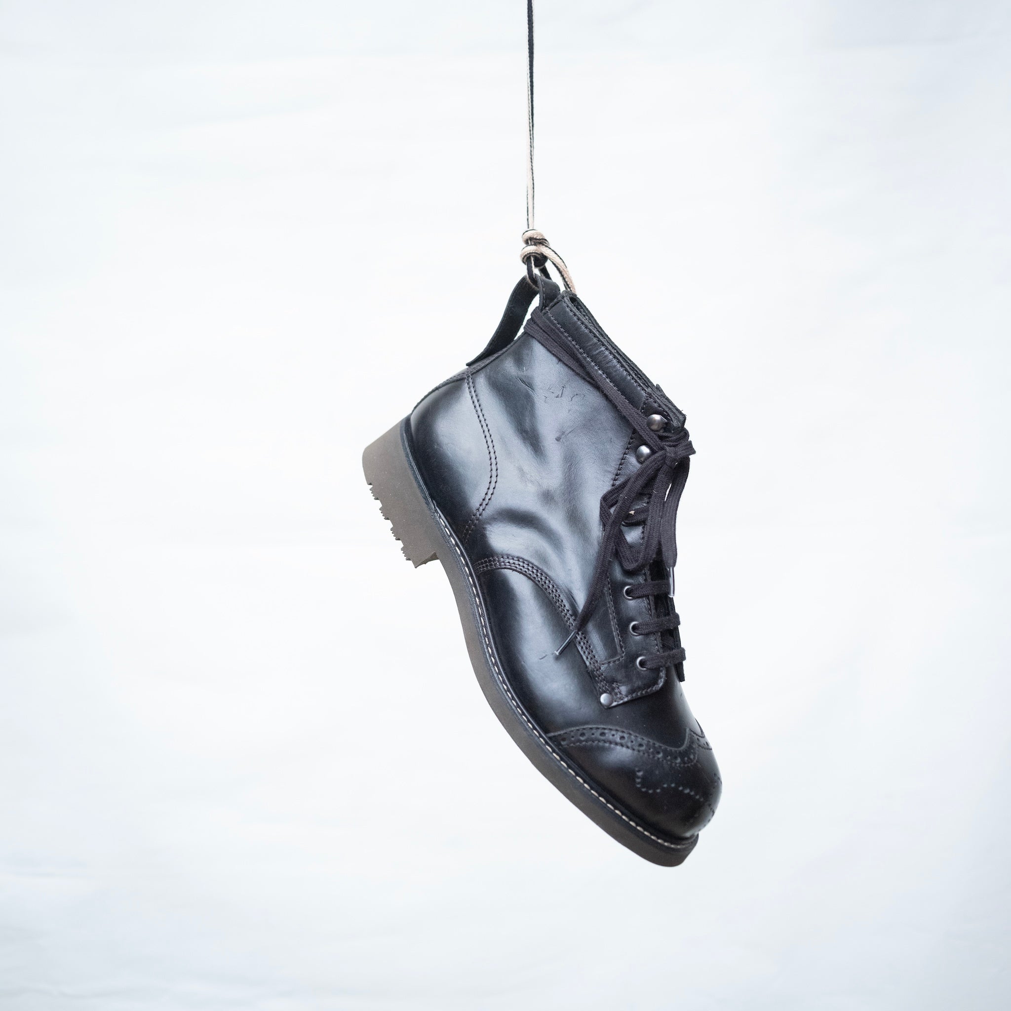 Bum Society Pathfinder Brogue boot Shiny Black hanging view color:shiny black